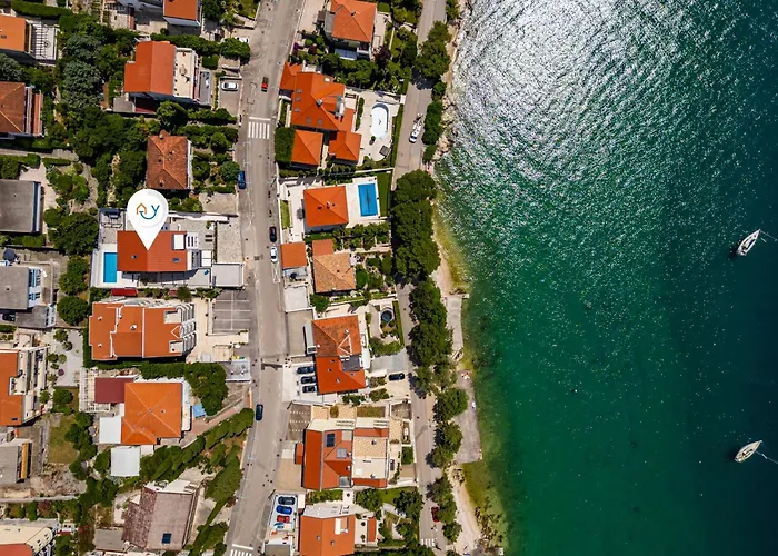 Luxury Pool With Sea View - Happy