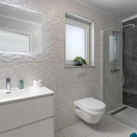 Luxury Pool With Sea View - Happy Apartmán *