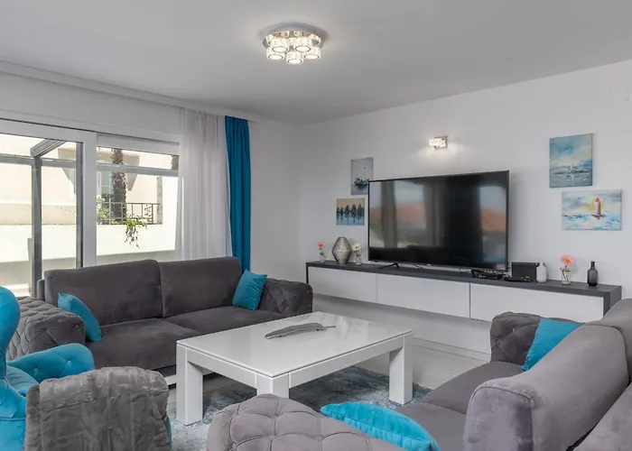 Luxury Pool With Sea View - Happy * Crikvenica